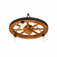 Lustră rustică tip roată din lemn de brad, diametru 50 cm, echipată cu 3 dulii E14. Finisaj în nuanță stejar, perfectă pentru case rustice, cabane sau restaurante. Sistem de prindere cu lanț zincat și cablu negru.